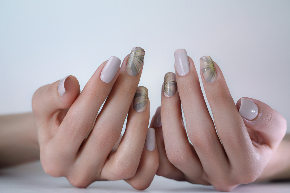 About us 5 dr409 nail 1 1 hori cc beige gray